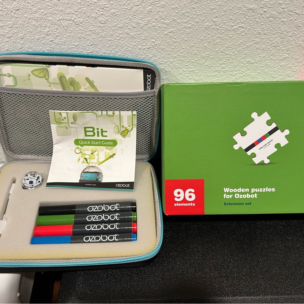 Ozobot Robot (full set) with Wooden Coding Puzzles